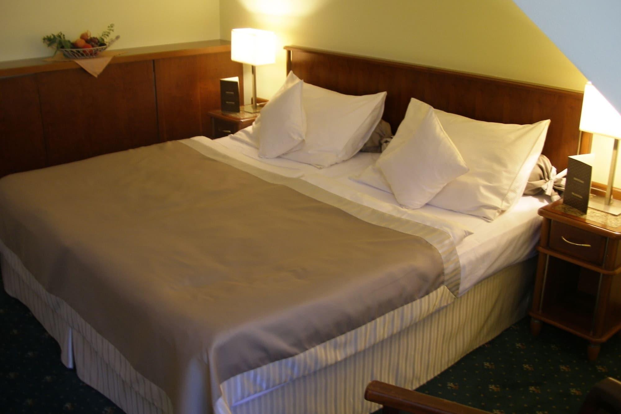 Hotel Selsky Dvur - Bohemian Village Courtyard Praha Bagian luar foto