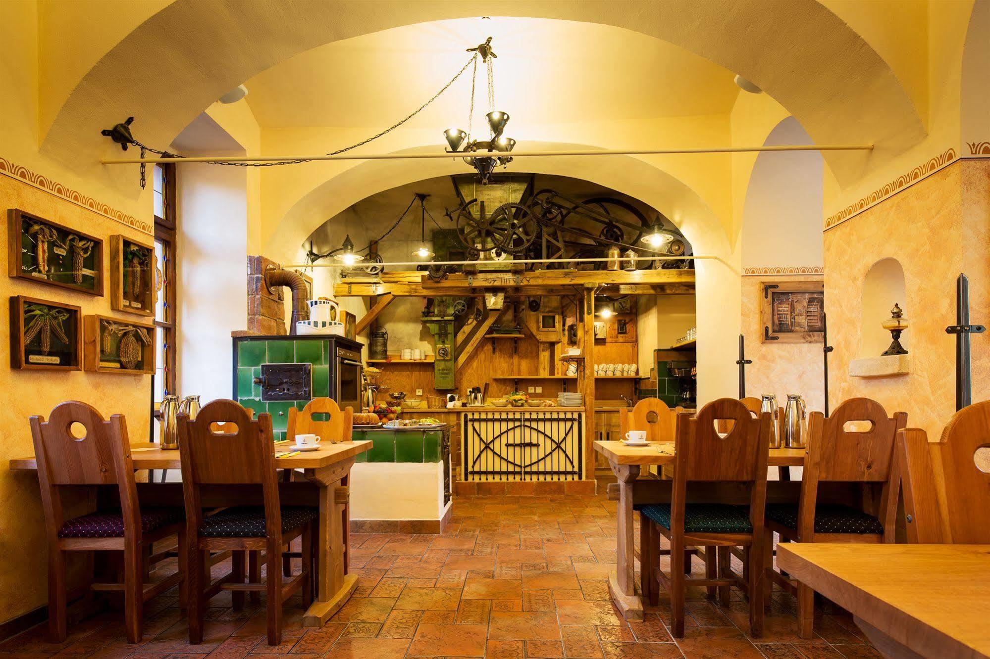 Hotel Selsky Dvur - Bohemian Village Courtyard Praha Bisnis foto